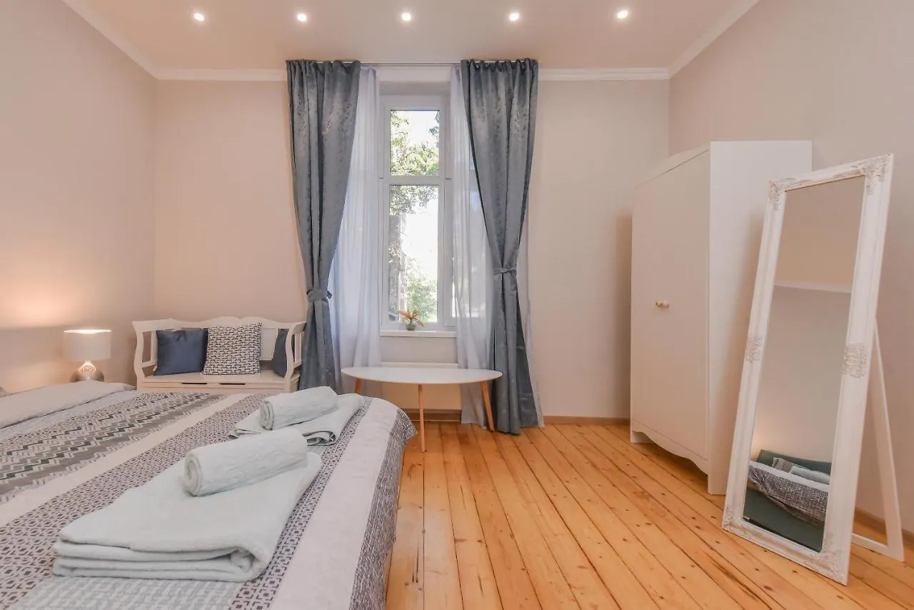 Spacious Vintage 2Br, 2Bath Apartment By Flat Mаnager Sofía Bulgaria